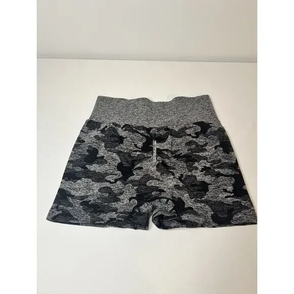 Women’s Seamless Camo Scrunch Shorts Size M High Waist Athletic Activewear - Picture 6 of 7